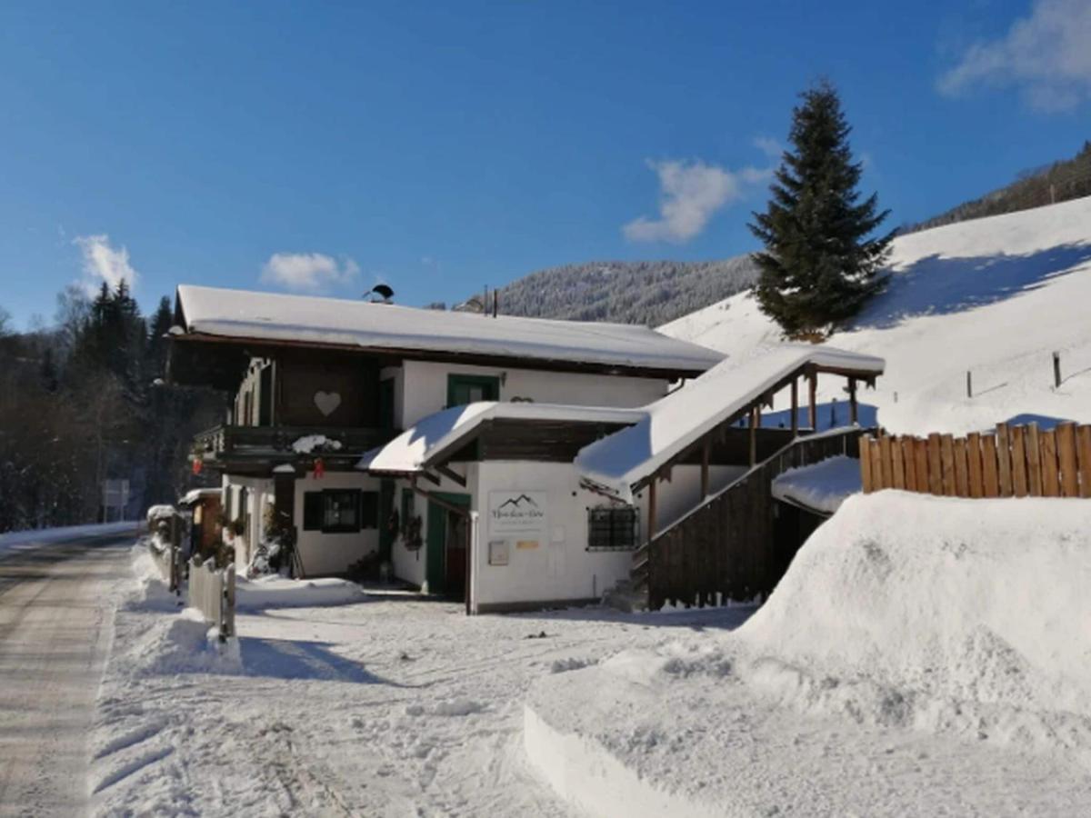 Apartment In Dienten With Mountain Views Dienten am Hochkönig Buitenkant foto